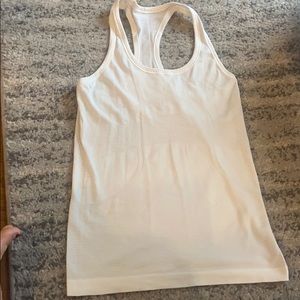 Lululemon swiftly tech racerback size 6